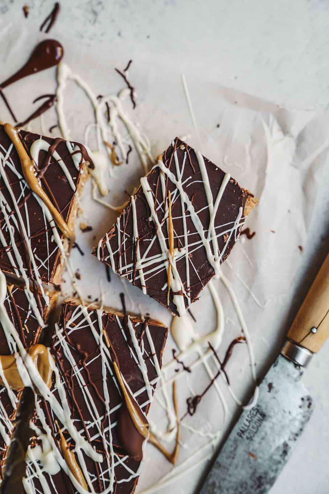 Minute No-Bake Peanut Butter Almond Bars: Vegan & GF